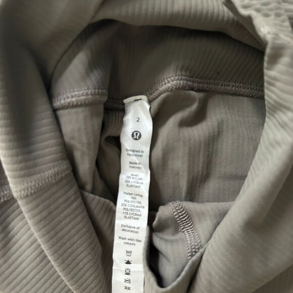 lululemon Align™ Ribbed High-Rise Crop 23" (Colour: Carbon Dust) - Picture 3 of 5